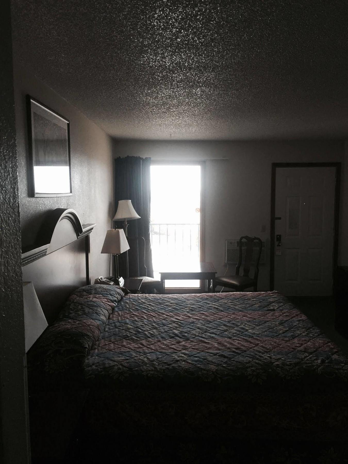 Country Inn Bolivar Buitenkant foto